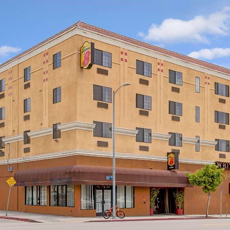 במוטל לוס אנג'לס Super 8 By Wyndham Hollywood/La Area מראה חיצוני תמונה